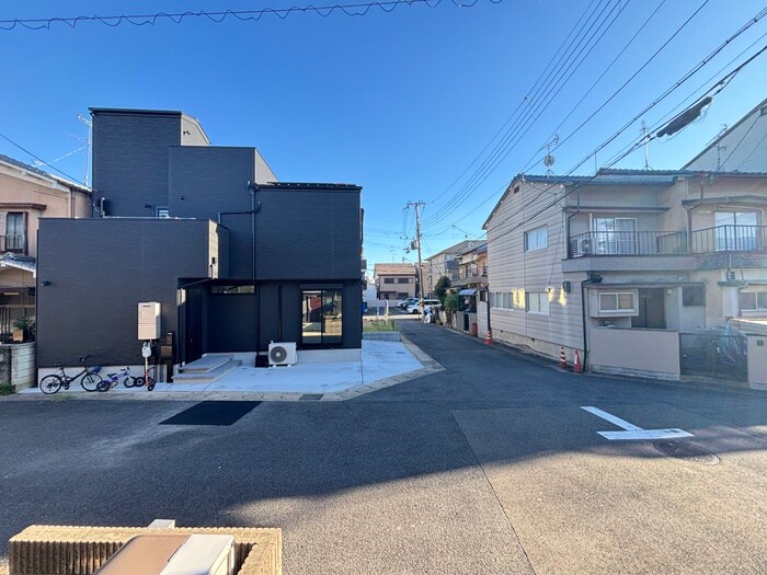 物件内観写真15　(室内からの展望)