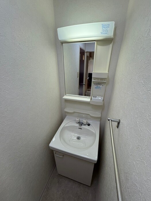 物件内観写真8　(洗面)