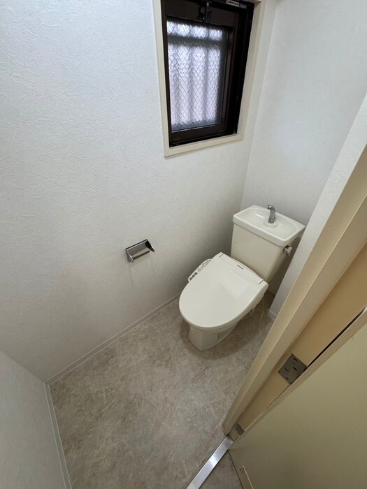 物件内観写真10　(トイレ)