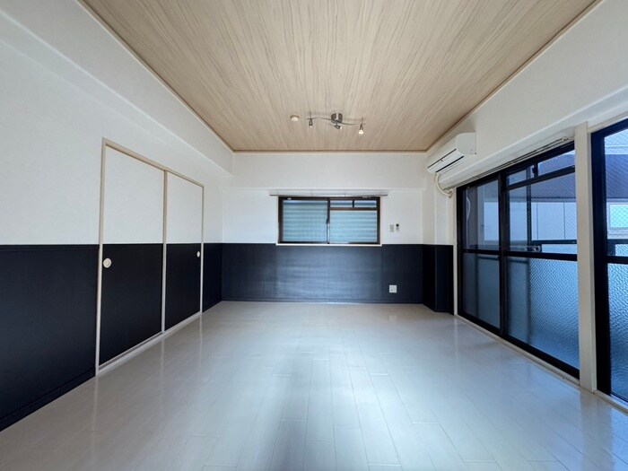 物件内観写真12　(居室)