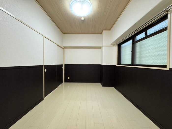 物件内観写真13　(居室)