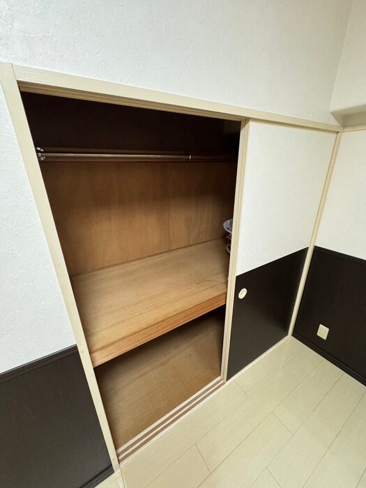 物件内観写真15　(収納)
