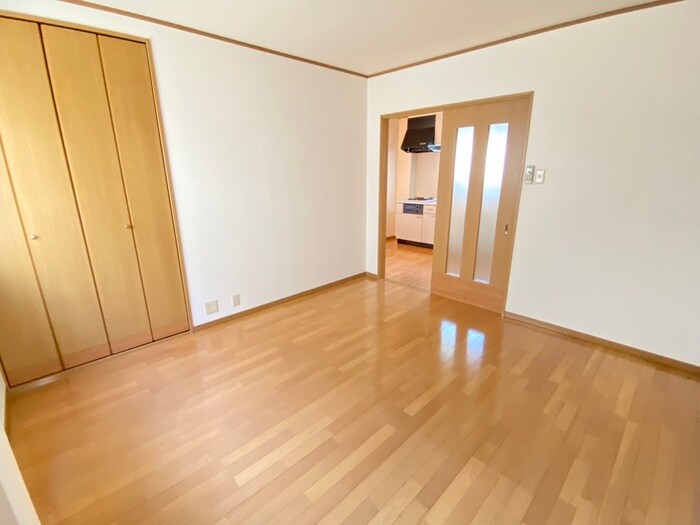 物件内観写真4　(居室)