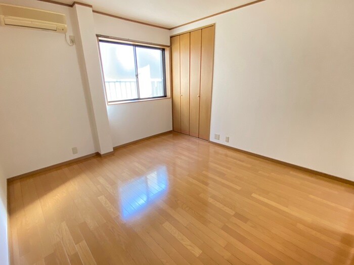 物件内観写真5　(居室)