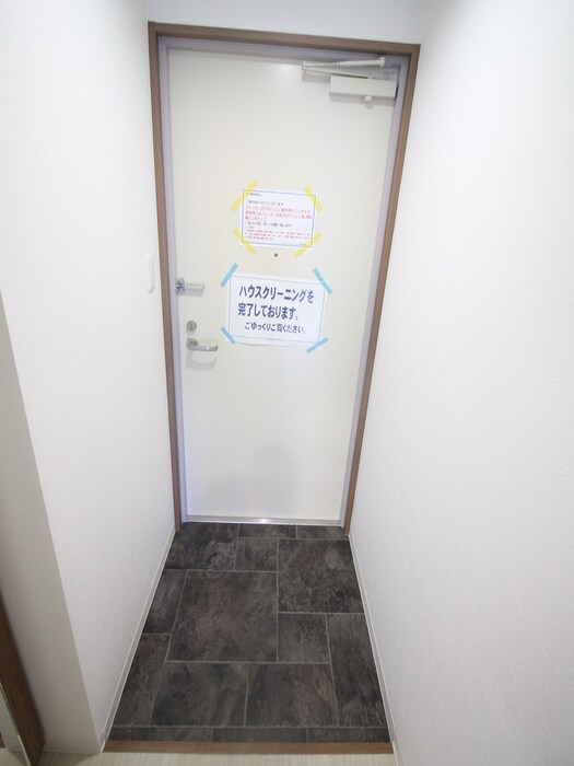 物件内観写真21　(玄関)