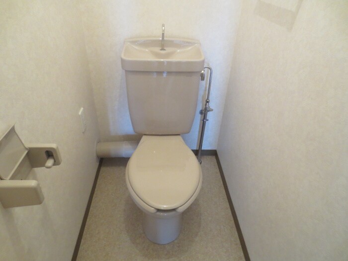 物件内観写真14　(トイレ)