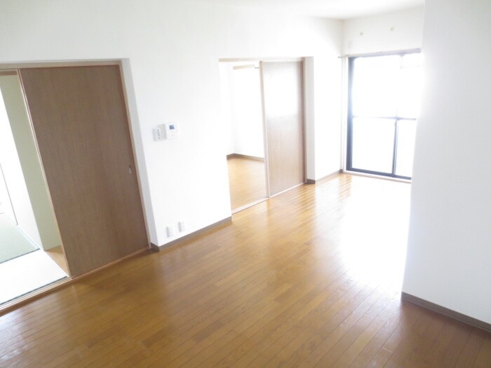 物件内観写真15　(居室)