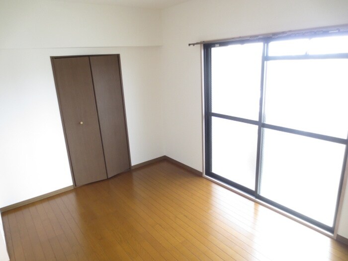 物件内観写真19　(居室)