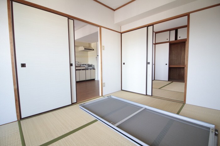 物件内観写真18　(居室)