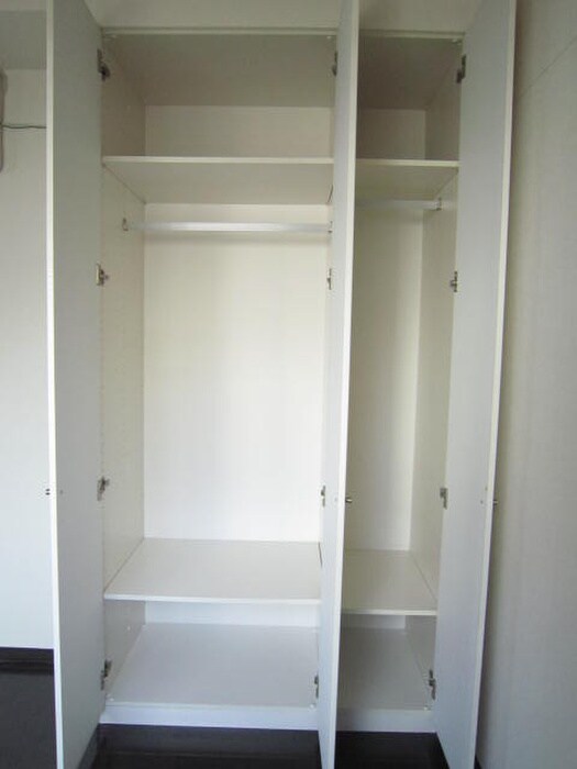 物件内観写真13　(収納)