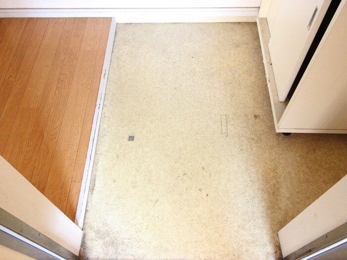 物件内観写真12　(玄関)