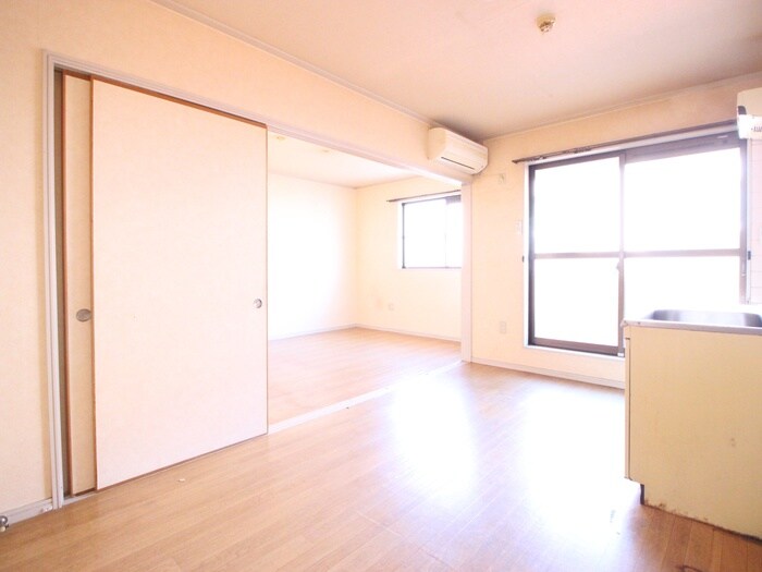 物件内観写真21　(居室)