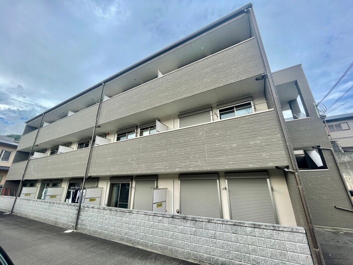 物件外観写真2　(外観写真)