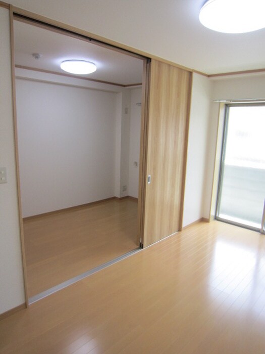 物件内観写真15　(居室)