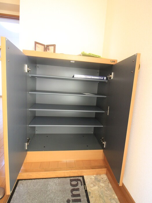 物件内観写真18　(靴箱)