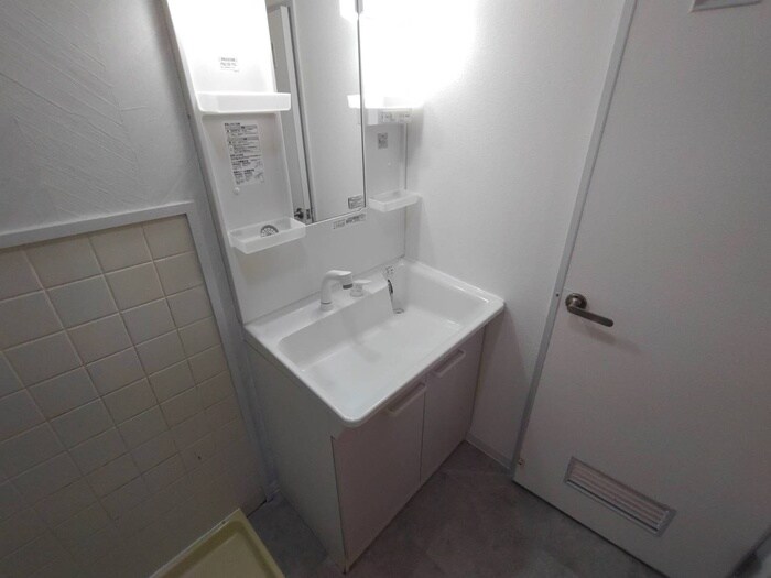 物件内観写真12　(洗面)