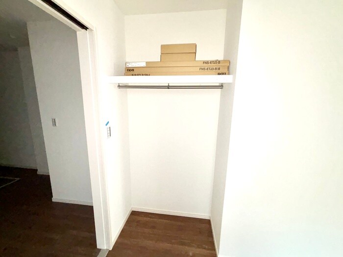 物件内観写真15　(収納)
