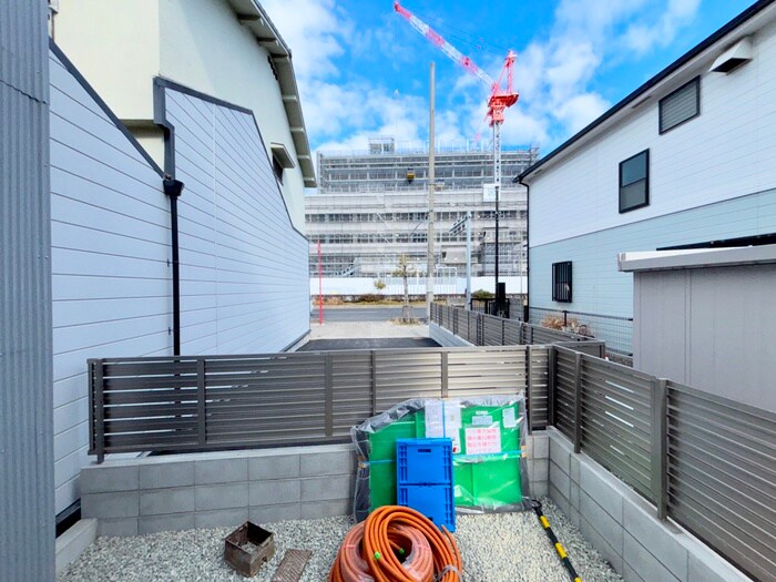 物件内観写真17　(室内からの展望)