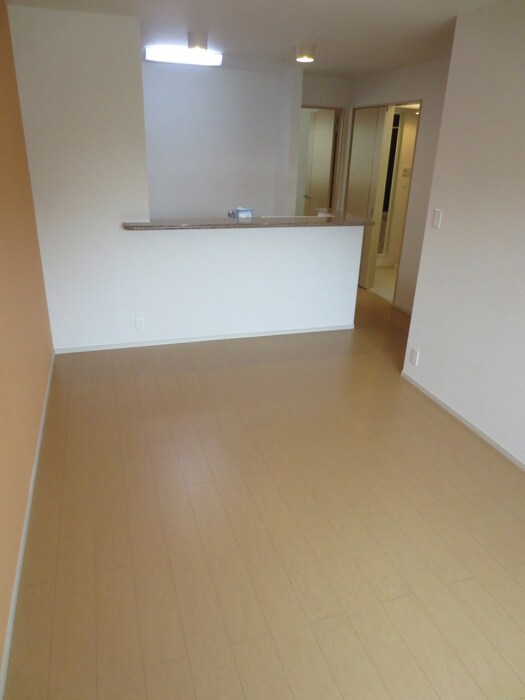 物件内観写真4　(居室)