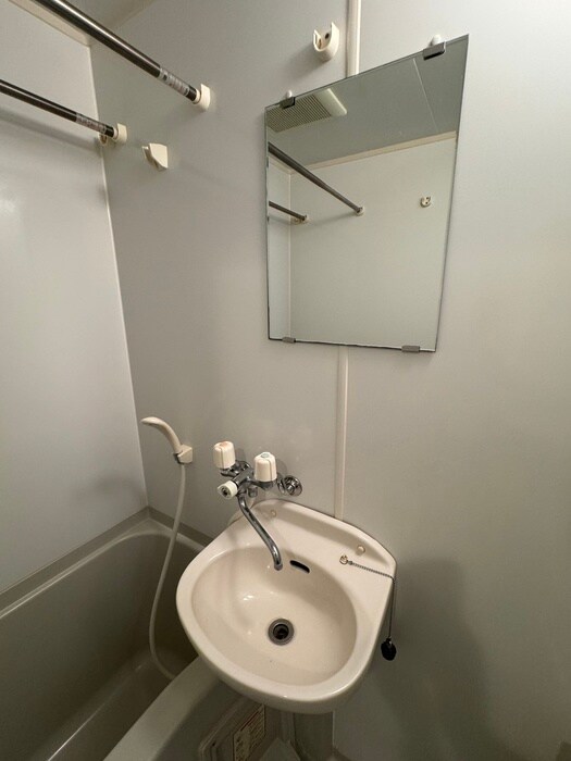 物件内観写真9　(洗面)