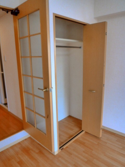 物件内観写真13　(収納)