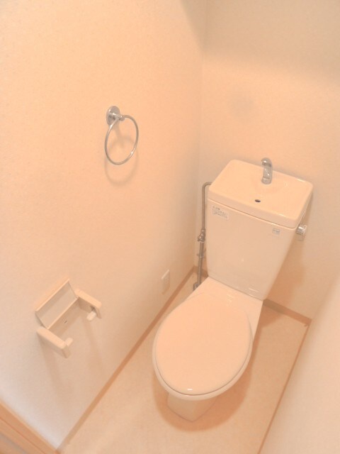 物件内観写真15　(トイレ)