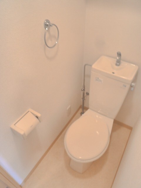 物件内観写真15　(トイレ)