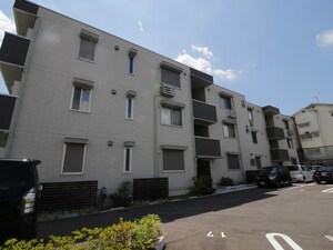 ラヴィーベル外観写真