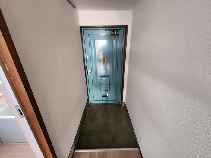 物件内観写真14　(玄関)
