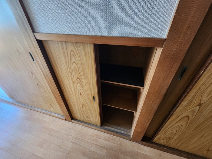 物件内観写真18　(収納)