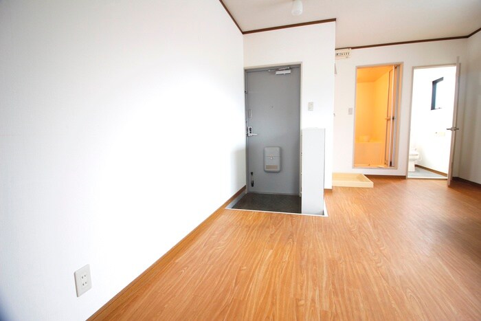 物件内観写真16　(廊下)