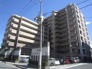 ﾗｲｵﾝｽﾞﾏﾝｼｮﾝ西京極ﾌｨｵﾗ(407)外観写真