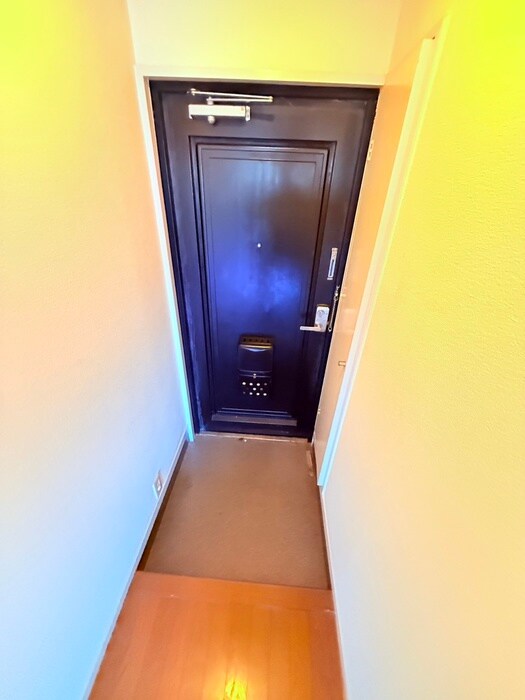 物件内観写真15　(玄関)