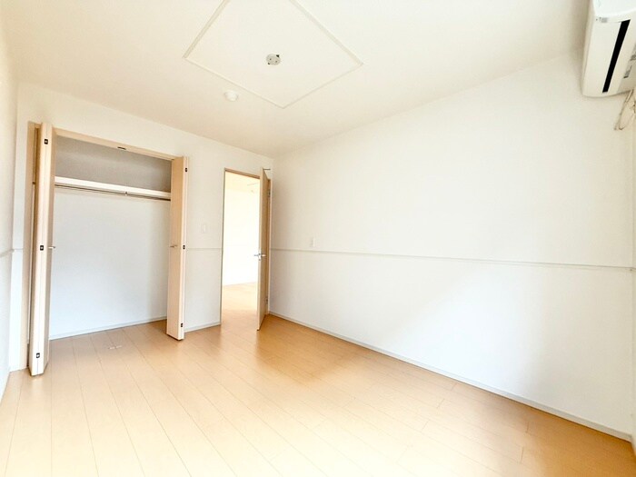 物件内観写真9　(居室)