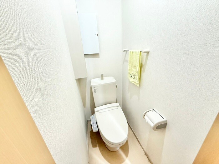 物件内観写真14　(トイレ)