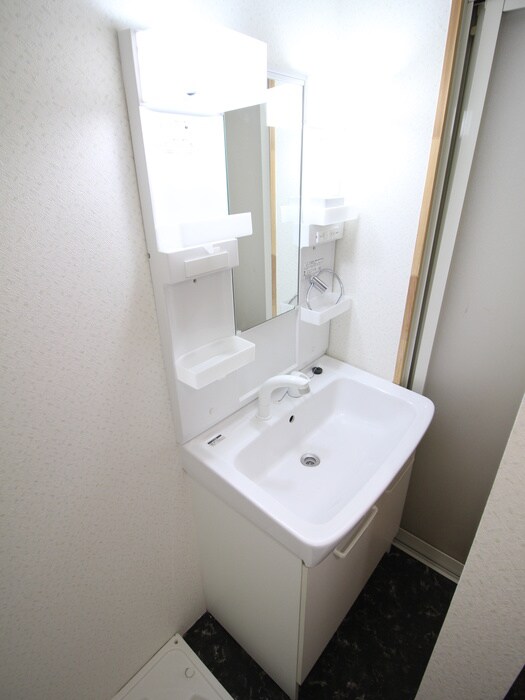 物件内観写真11　(洗面)