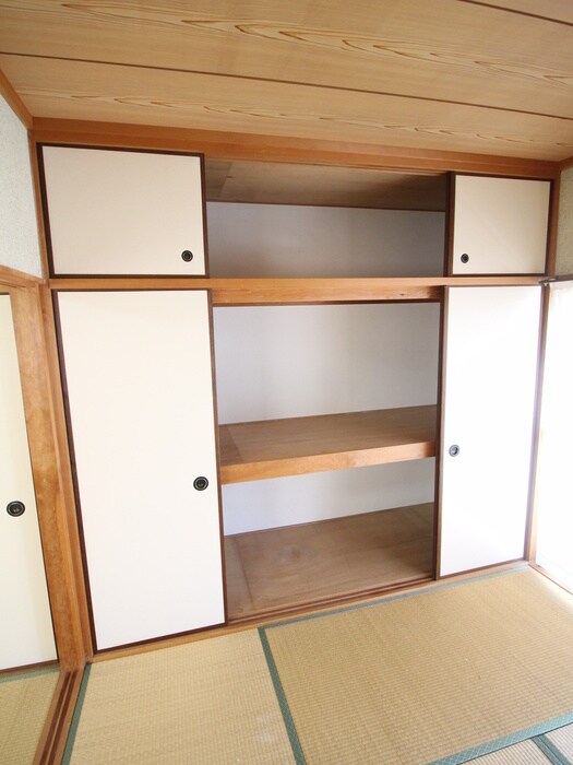 物件内観写真12　(収納)