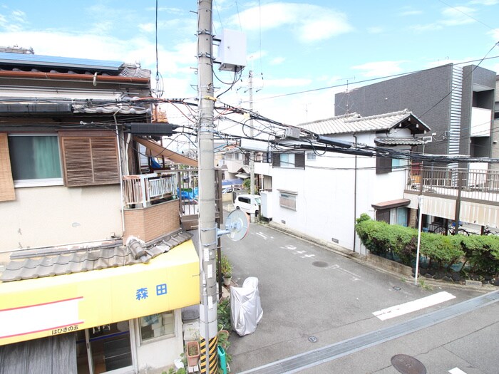 物件内観写真15　(室内からの展望)