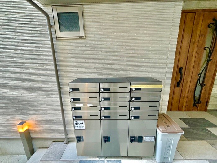 物件外観写真4　(建物設備)