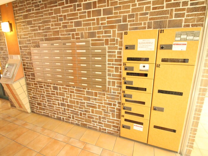 物件外観写真4　(建物設備)