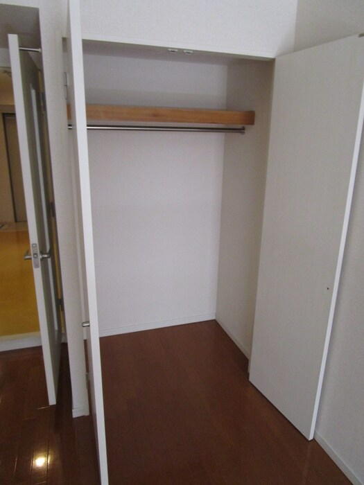 物件内観写真10　(収納)