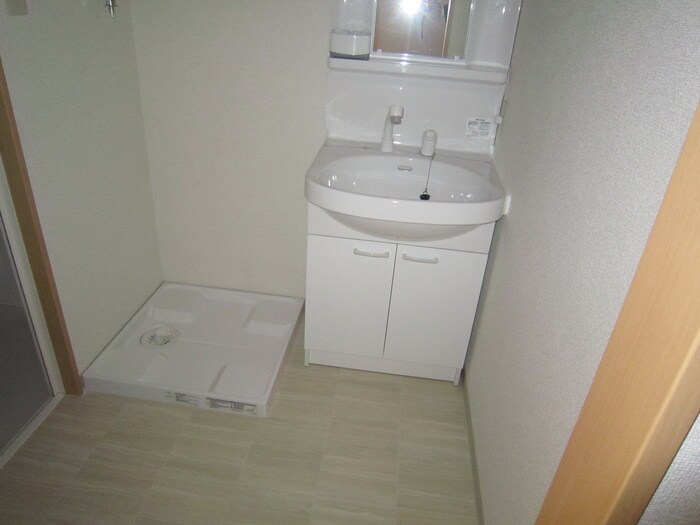 物件内観写真8　(洗面)