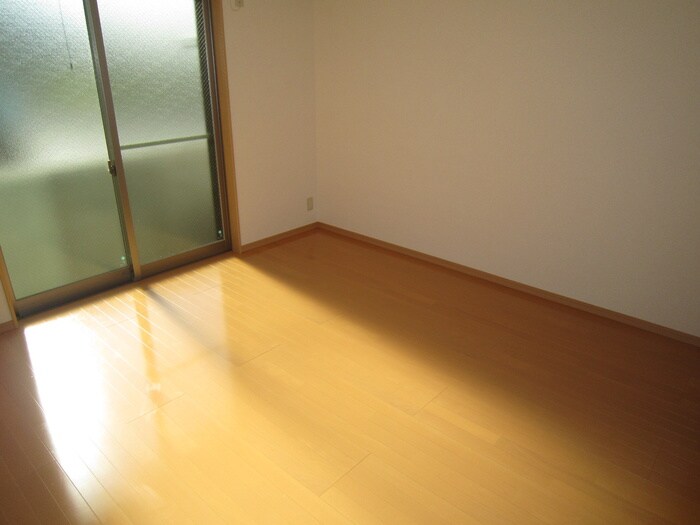 物件内観写真13　(居室)