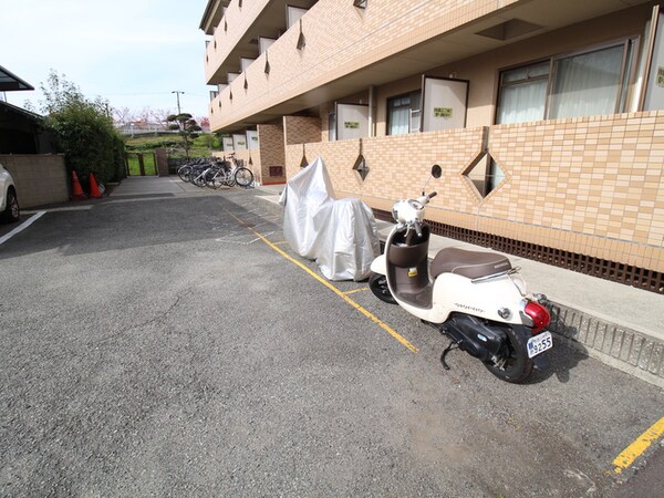 バイク置き場