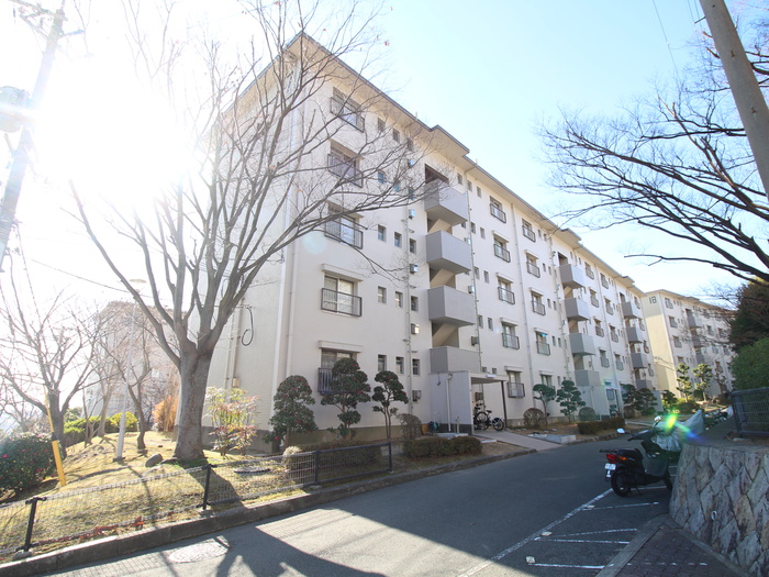 箕面如意谷住宅17号棟（401）