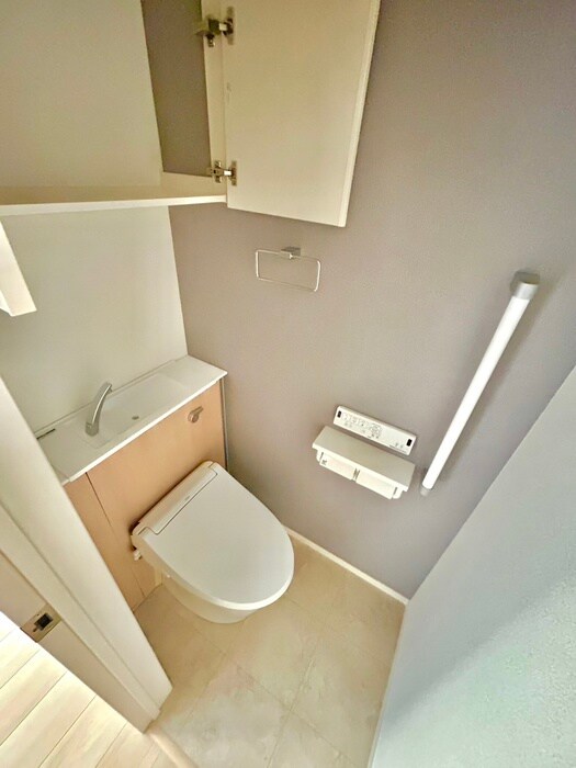 物件内観写真14　(トイレ)