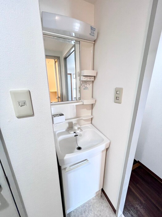 物件内観写真13　(洗面)