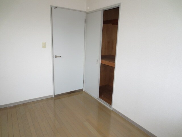 物件内観写真15　(居室)