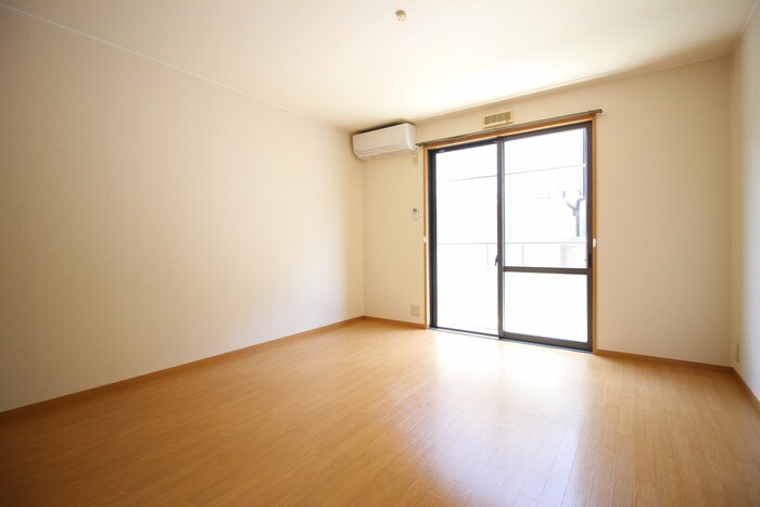 物件内観写真5　(居室)