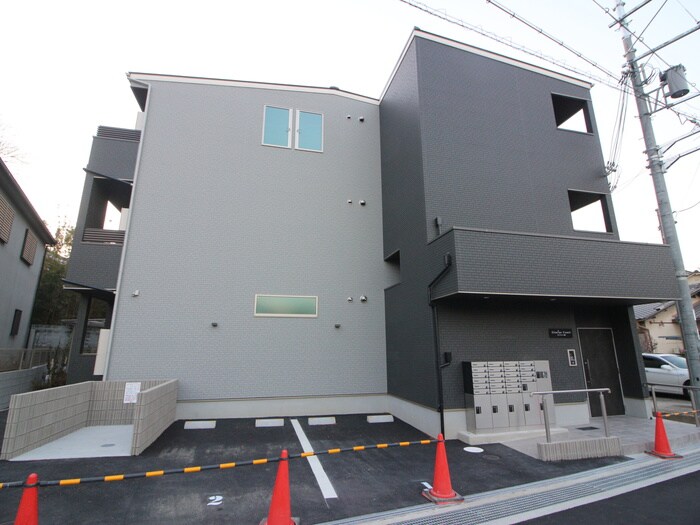 物件外観写真2　(外観写真)